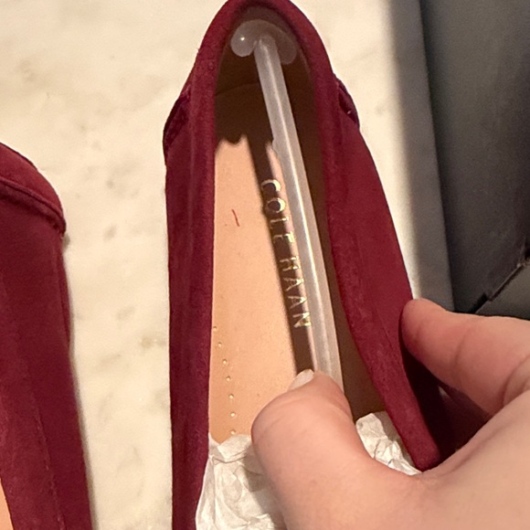 NEW Cole Haan Evelyn Bow Driver Black Cherry Suede Loafers 7 - Picture 2 of 6